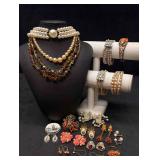 19pc Warm Toned Pearls Mid Century Gleam Costume J