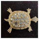 DeNicola Gold Tone Dimensional Turtle Brooch White