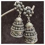 800 Silver Green Stone Victorian Etruscan Style Ea