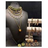 16pc Jewel and Gold Toned Verdant Vine Costume Jew