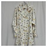 Walt Disney World Winnie the Pooh Print Button Fro