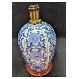 Vintage Chinese Blue & White Floral Vase Lamp