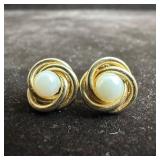 White Faux Pearl Cabochon 14K Gold Knotted Design