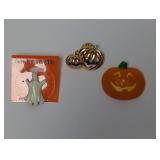 Lot of Halloween Brooches Lot of Halloween Brooches