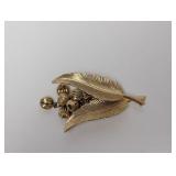 Vtg Gold Tone Botanical Brooch Vtg Gold Tone Botanical Brooch