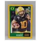 2020 Score Justin Herbert Gold Rookie #362