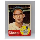 1963 Topps Baseball Wally Moon ROY Creases