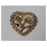 Vtg Gold Tone Heart Brooch w/Floral Motif