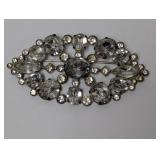 Vtg Eye Shaped Brooch w/Clear Gemstones