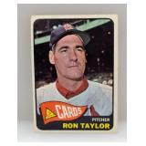 1965 Topps Ron Taylor HN -SP 568 Corners/Edges