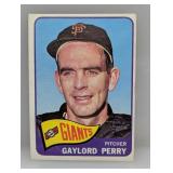 1965 Topps Baseball Gaylord Perry HOF 193 Creases