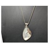 22" .925 Sterl Chain w/Dragonfly MOP Pendant