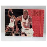 1995-96 Michael Jordan Fleer End 2 End #9