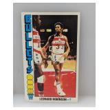 1976-77 Topps Leonard Robinson #104 Surface