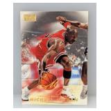 1998-1999 SkyBox Premium Michael Jordan #23