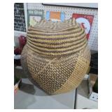 AFRICAN WICKER/RATTAN SNAKE BASKET W/LID