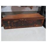 VTG WOOD MALTBYS COCONUT WOOD BOX W/ CONTENTS