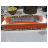 LIONEL O SCALE TANKER W/ FLATCAR