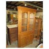 SOLID OAK 4DR/1DWR CORNER CABINET