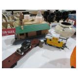 O SCALE MTN FLAT CAR , LIGHTED STATION & CABOOSE