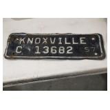 ANTIQUE 1957 KNOXVILLE PLATE