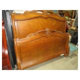 SOLID QUEEN SZ BED W/RAILS