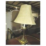 BRASS CANDLESTICK STYLE TBL LAMP W/SHADE