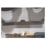 ANTIQUE METAL HORSE SINGLETREE