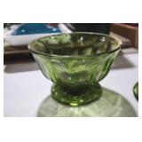 VINTAGE ANCHOR HOCKING GREEN GLASS FOOTED BOWL
