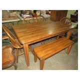 BEAUTIFUL DINING WOOD TABLE WITH 4 CHAIRS & BENCH