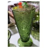 VINTAGE INDIANA GLASS HARVEST GRAPE VASE
