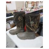 MUCK BOOT CO. CAMO HUNT/WORK BOOTS SZ 9-9.5 MENS