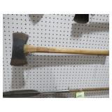 WOOD HANDLE DBL BIT AXE