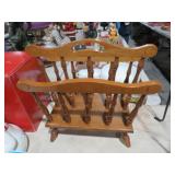 VTG MAPLE MAGAZINE RACK 1970-1980