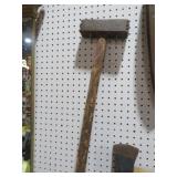 UNUSUAL CONCRETE BUSTING SLEDGEHAMMER W/ TEETH