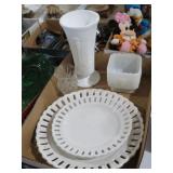 COLL. MILKGLASS VASES & CHINA PLATES