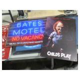 (2) METAL HALLOWEEN SIGNS