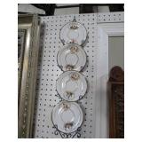(4) HANGING CHINA PLATES W/ WALL HANGER