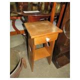 SOLID WOOD 1 DWR TABLE