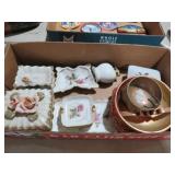COLL. VTG CERAMIC ASHTRAY, TRINKET BOX & MISC