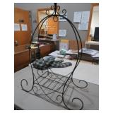 UNIQUE METAL PLANT HOLDER