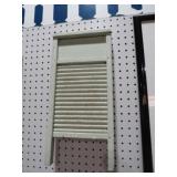 WOOD VTG WASHBOARD