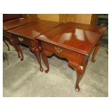 (2) CHERRY FINISH QUEEN ANNE LEG 1 DWR END TBLS