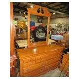OAK BROYHILL 7 DWR DRESSER W/ MIRROR