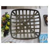 WOOD TOBACCO BASKET