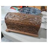 SMALL HAND CARVED LIFT TOP BOX