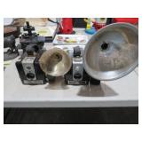 (2) VINTAGE BROWNIE HAWKEYE CAMERAS