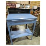LARGE METAL WORK BENCH