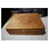 HOUSE OF WINDSOR CARVED CIGAR BOX