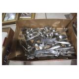COLLECTION OF FLATWARE - FORKS, KNIVES, SPOONS